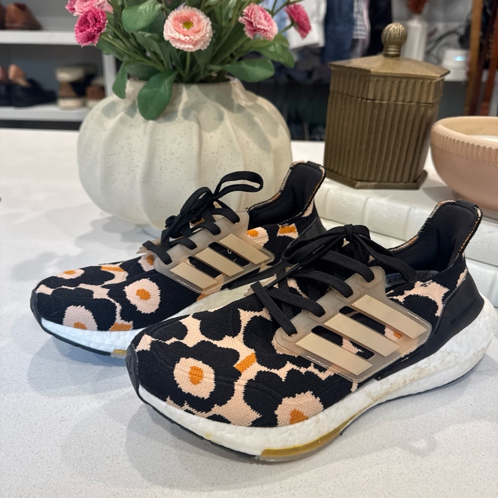 Adidas Black and Tan Sneakers with Bold Design